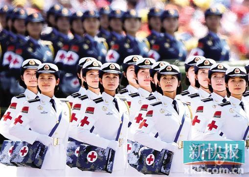 女兵方隊(duì)